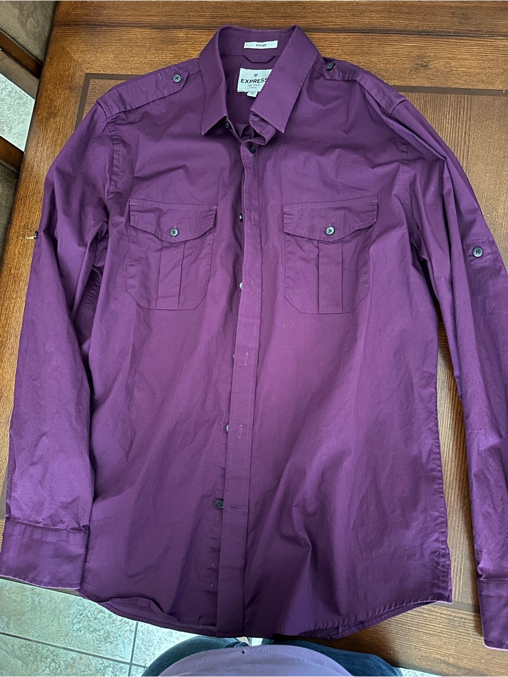 Express Men's Long-Sleeve Button-Up Shirt in Plum